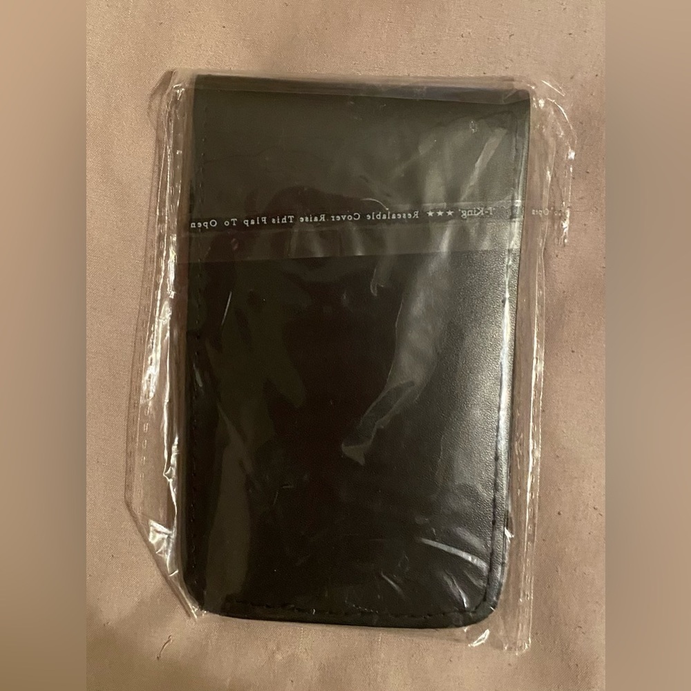 Federal Minimalist - NEW - Black Leather Memo Pad Notepad Holder. NWOT - Picture 5 of 7